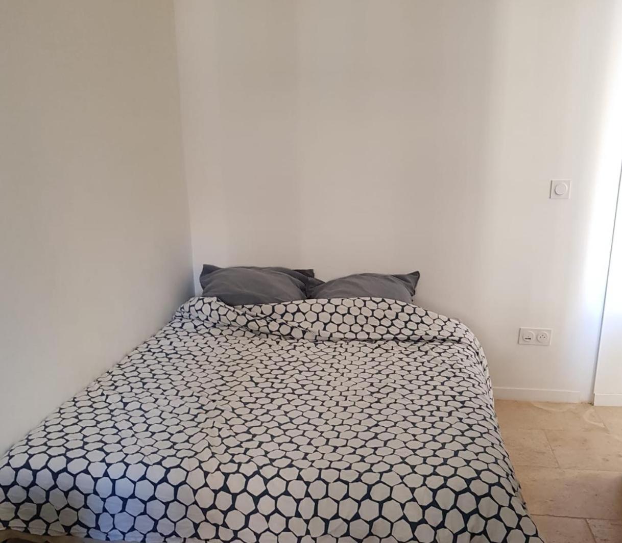Central And Comfortable Studio, Near Train Station 马赛 外观 照片